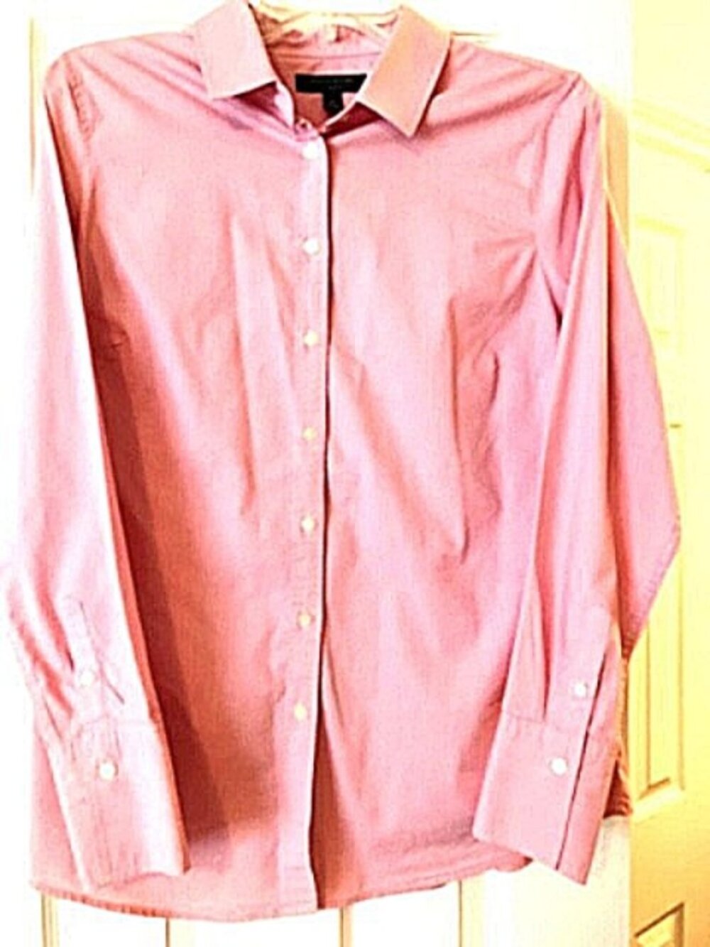 Banana Republic Women's Riley Tailored Fit Light Pink Shirt Size 10